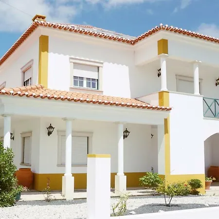 Bed & Breakfast Martin's Atouguia Da Baleia